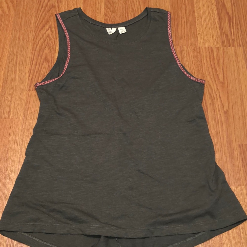 Roxy tank top